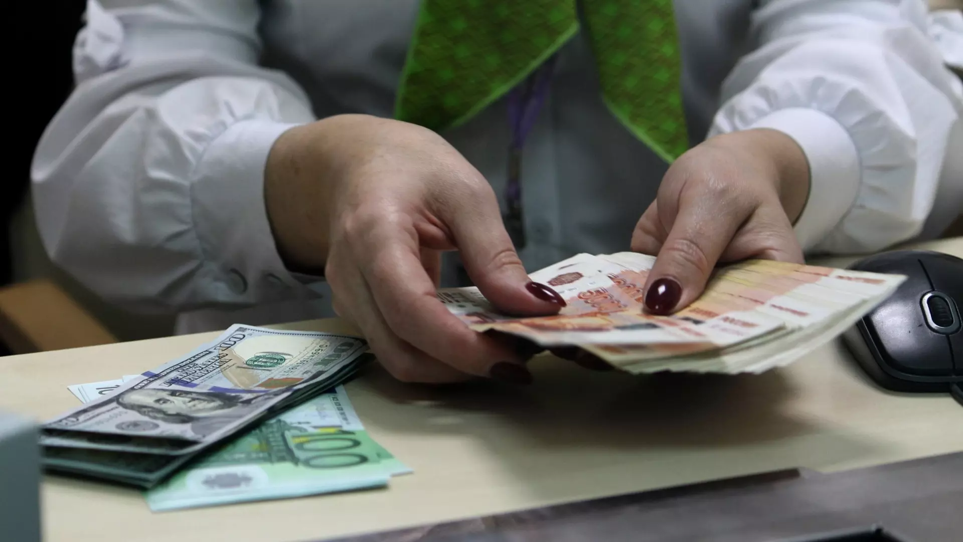 В Башкирии вынесли приговор начальнице отделения банка за кражу 20 млн рублей