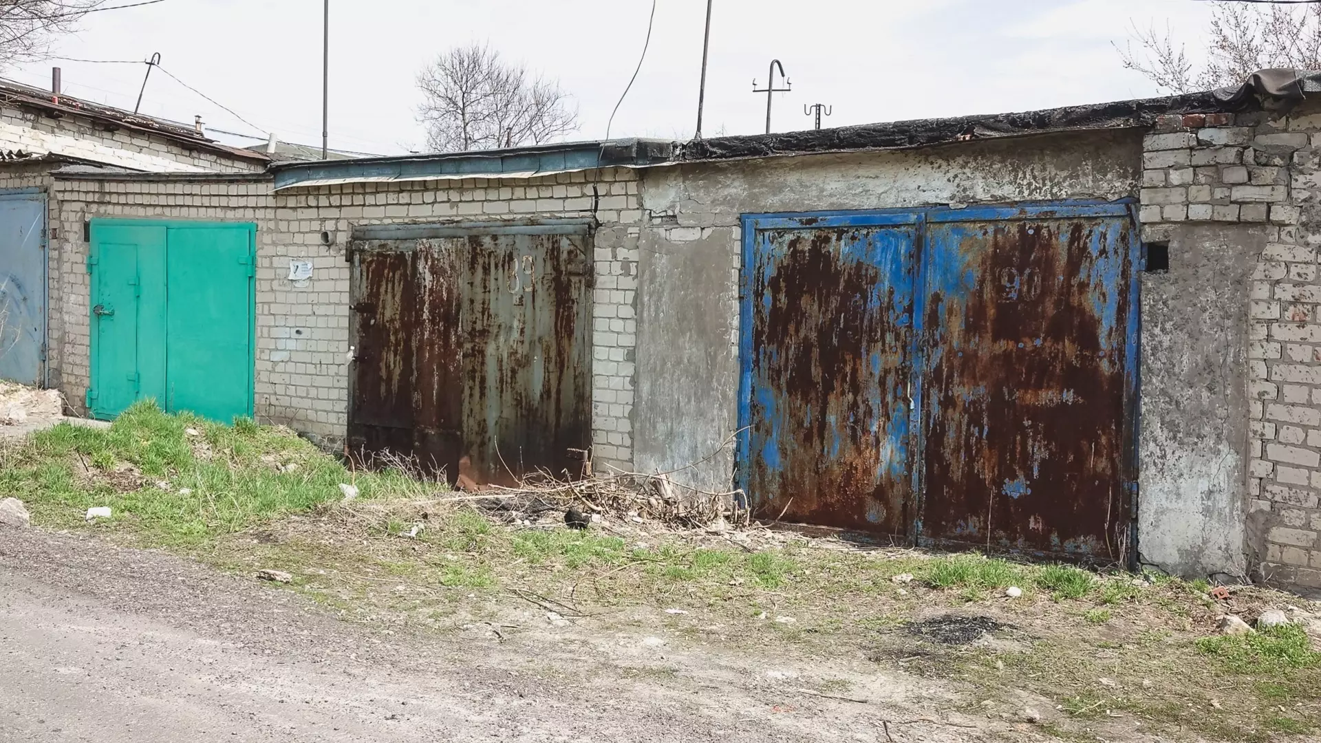 В Башкирии ребенка едва не придавило обломками стены
