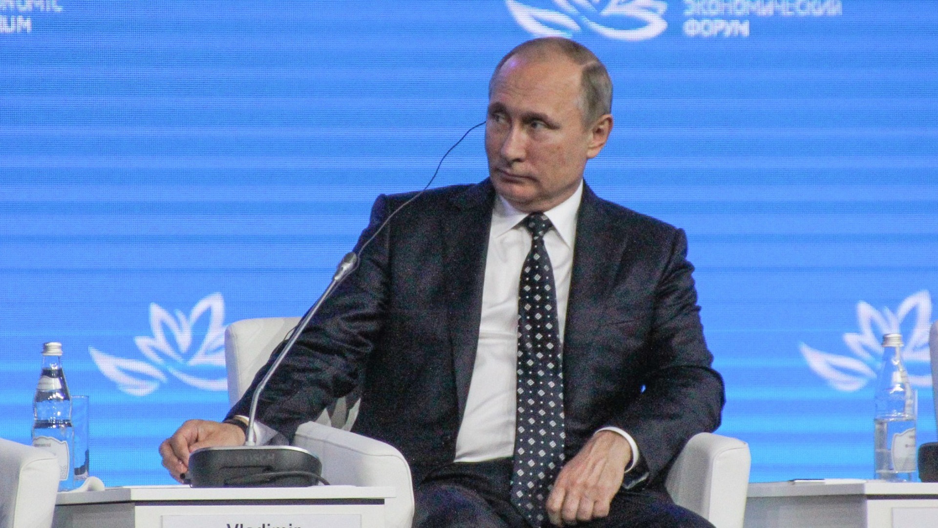 Владимиру Путину показали «АРТ-квадрат» в Уфе